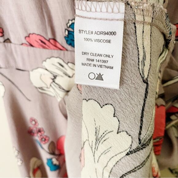 ASTR The Label | Mini Wrap Dress Floral Print V-neck Summer Purple Medium - Picture 9 of 9